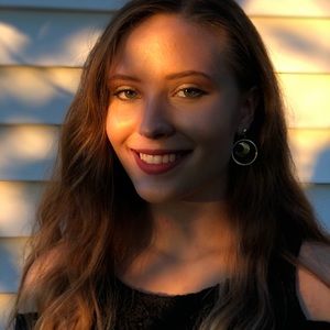 Meet your Posher, Haley